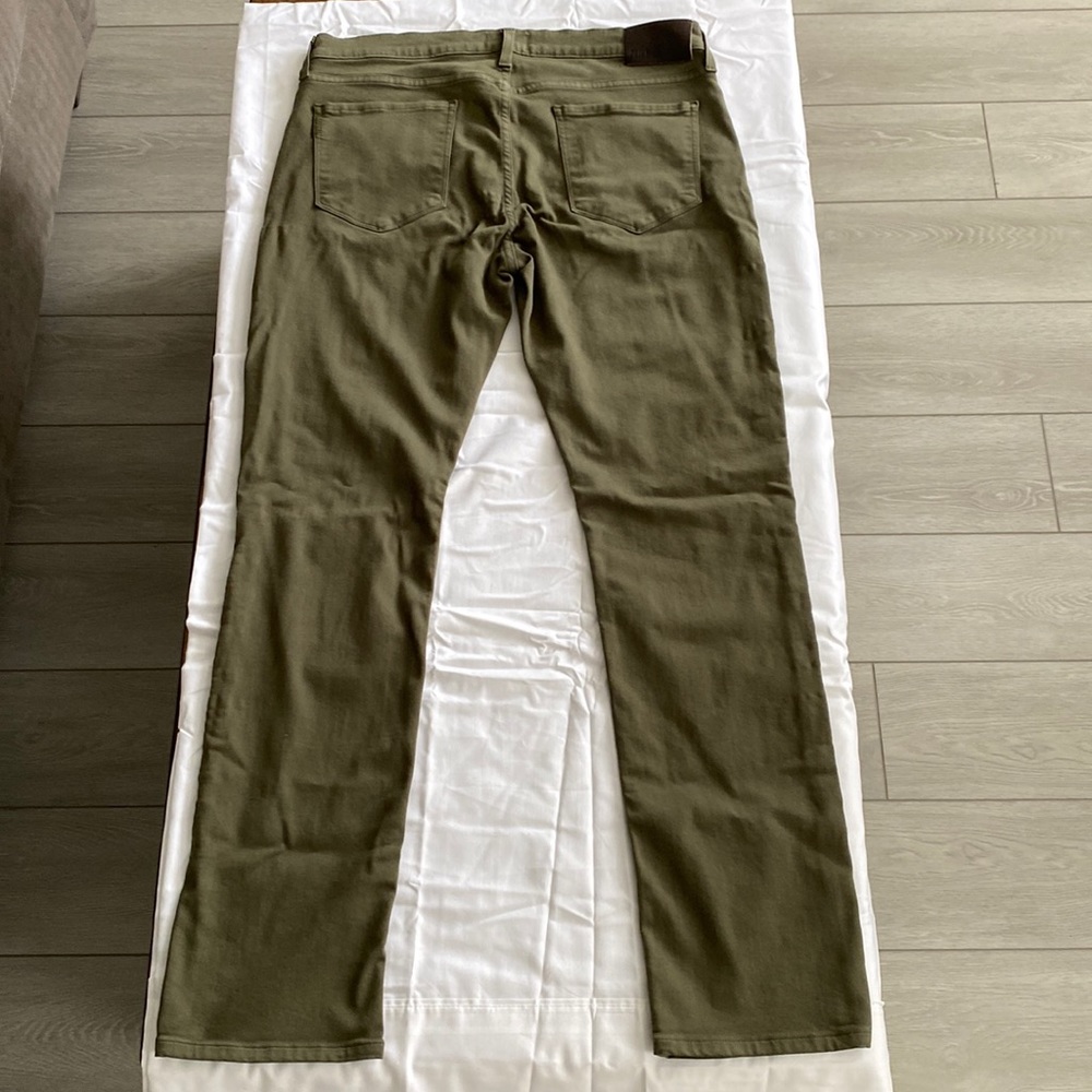 Paige Federal Island Palm 34